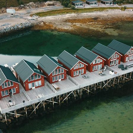 Molobua, Fantastic Place By The Sea Leknes Ngoại thất bức ảnh